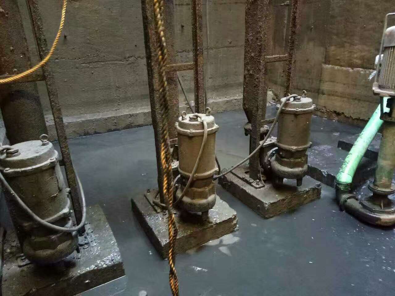 保山污水池清理